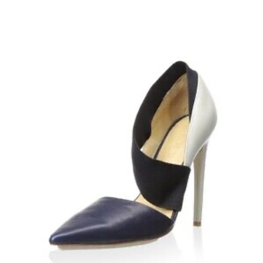 Gwen Stefani L.A.M.B. Debby D’Orsay heels